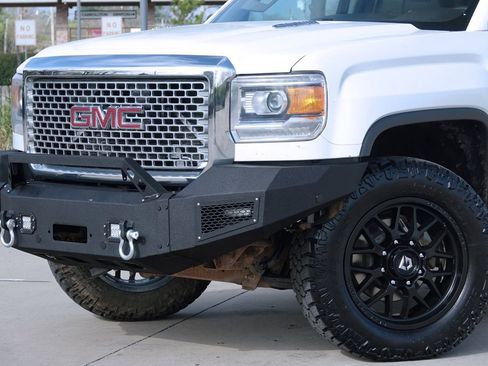 Used 2015 GMC Sierra 2500 Denali w/ Duramax Plus Package image 8