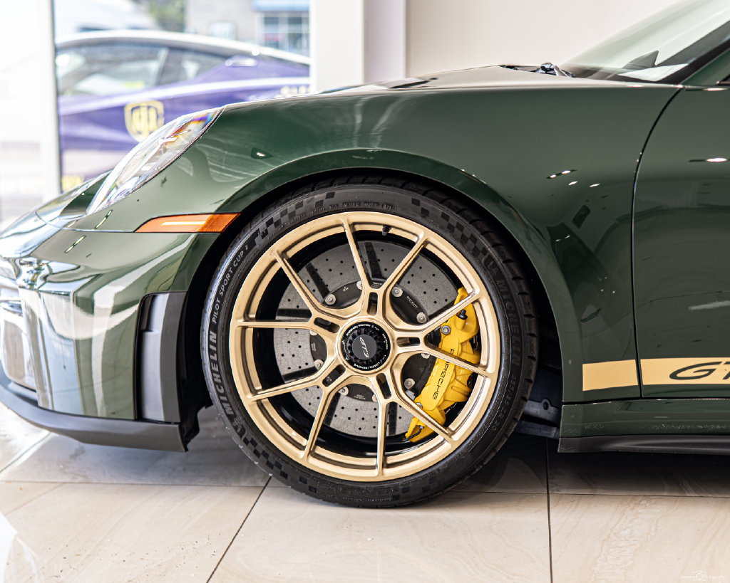Used 2026 Porsche 911 GT3 w/ Weissach Package RWD image 10