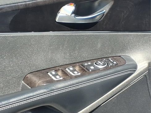 Used 2018 Kia Sorento EX FWD image 11