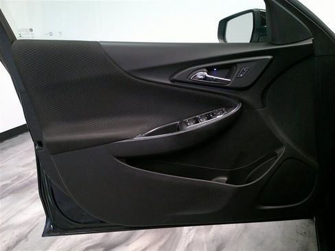 Used 2016 Chevrolet Malibu LT image 31