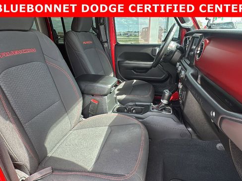 Used 2023 Jeep Wrangler Unlimited Rubicon w/ Cold Weather Group image 32