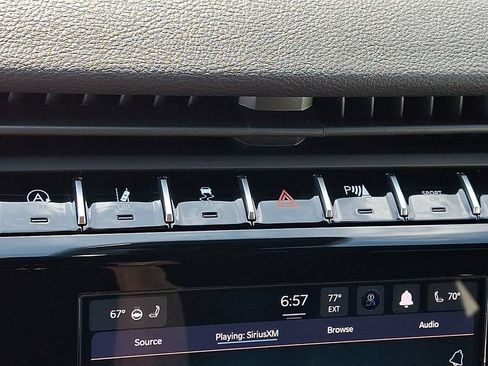 Used 2025 Jeep Grand Cherokee Laredo w/ Luxury Tech Group I AWD/4WD image 28