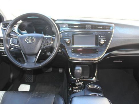 Used 2018 Toyota Avalon Touring w/ Carpet Mat Package FWD image 19