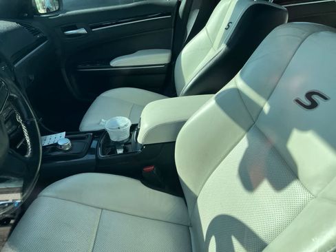 Used 2019 Chrysler 300 S w/ 300S Premium Group 2 AWD/4WD image 24