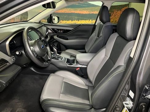 Used 2025 Subaru Outback Onyx Edition AWD/4WD image 24