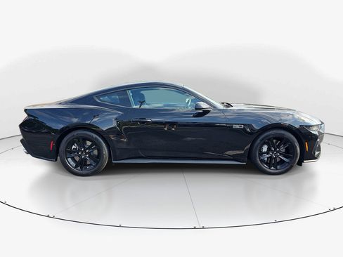 Used 2024 Ford Mustang GT RWD image 2