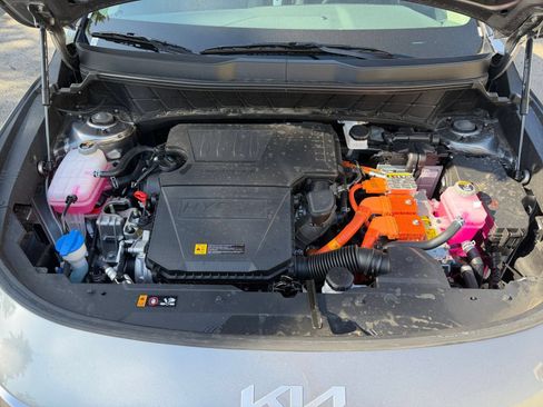 Used 2026 Kia Niro LX FWD image 30