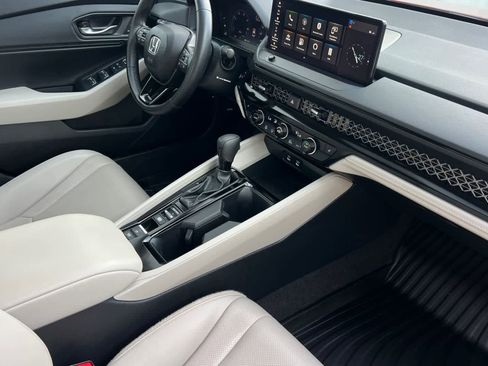 Used 2024 Honda Accord EX-L image 18