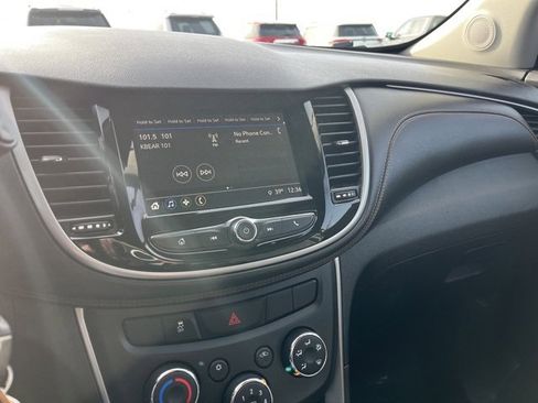 Used 2018 Chevrolet Trax LS image 40