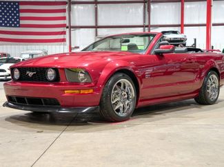 Used 2005 Ford Mustang GT Premium RWD video 1