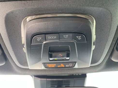 Used 2023 Toyota Corolla SE FWD image 18