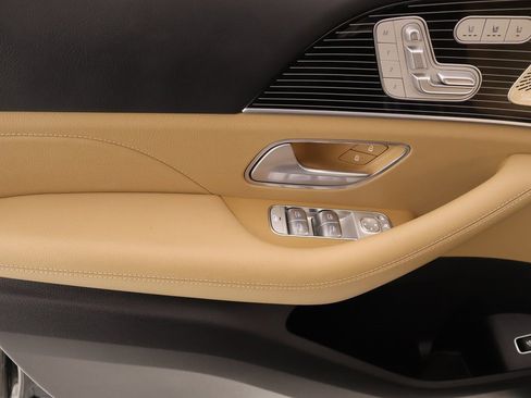 Used 2024 Mercedes-Benz GLS 450 GLS 450 image 17