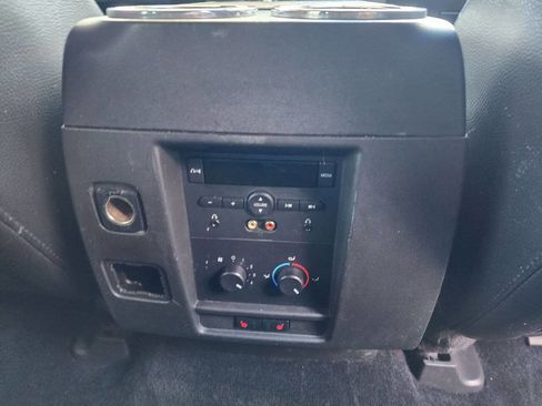 Used 2013 Ford Expedition Limited image 26