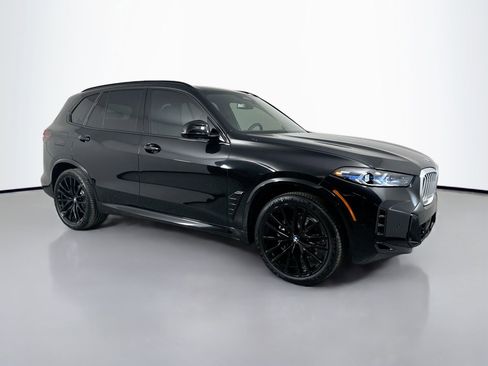 New 2026 BMW X5 xDrive40i w/ M Sport Package image 3