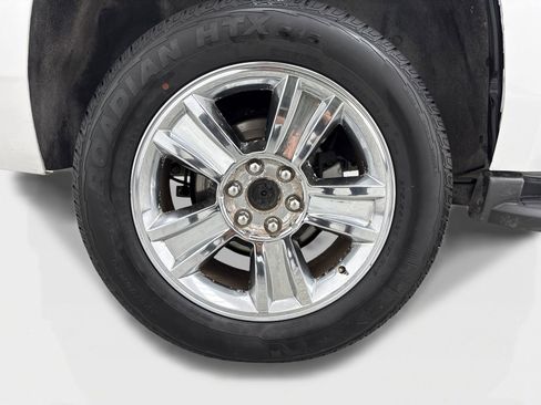 Used 2019 Chevrolet Tahoe LS w/ Enhanced Driver Alert Package RWD image 46