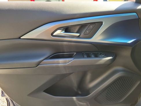 New 2026 Chevrolet Equinox EV LT image 21