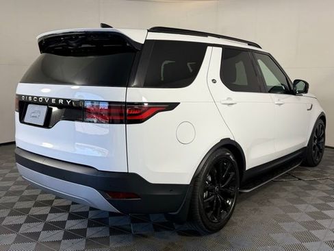 New 2026 Land Rover Discovery S image 8