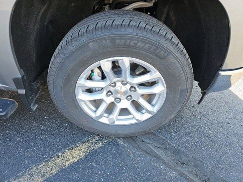 Used 2025 Chevrolet Silverado 1500 LT image 9