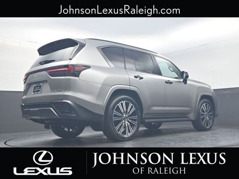 New 2026 Lexus LX 600 4WD w/ Luxury Package image 19