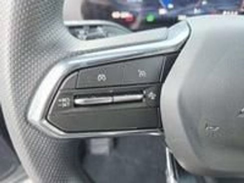 New 2025 Chevrolet Blazer EV LT AWD/4WD image 17