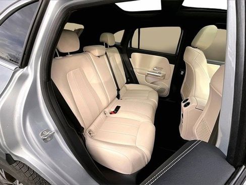 Certified 2025 Mercedes-Benz GLA 250 4MATIC image 28