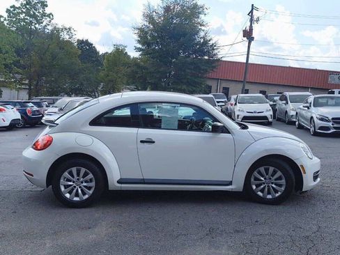 Used 2016 Volkswagen Beetle 1.8T S image 4