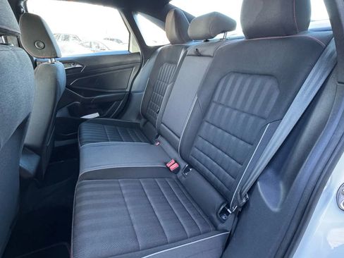 Used 2019 Volkswagen Jetta GLI image 17