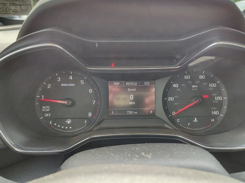 Used 2023 Chevrolet TrailBlazer LT FWD image 12