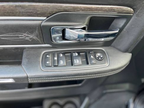 Used 2014 RAM 1500 Limited AWD/4WD image 19