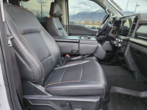 Used 2025 Ford F350 Lariat image 36