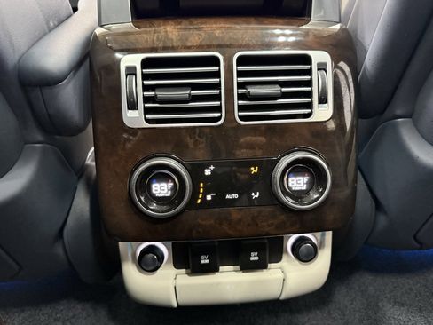 Used 2021 Land Rover Range Rover Autobiography image 46