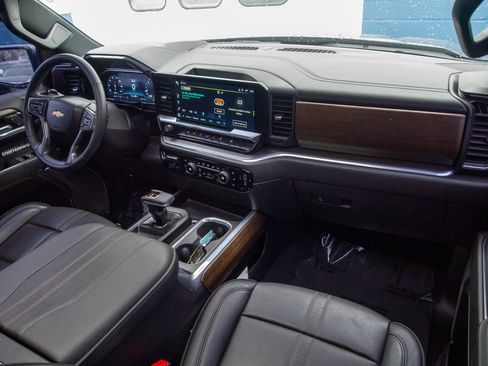 Used 2024 Chevrolet Silverado 1500 High Country w/ High Country Premium Package image 29