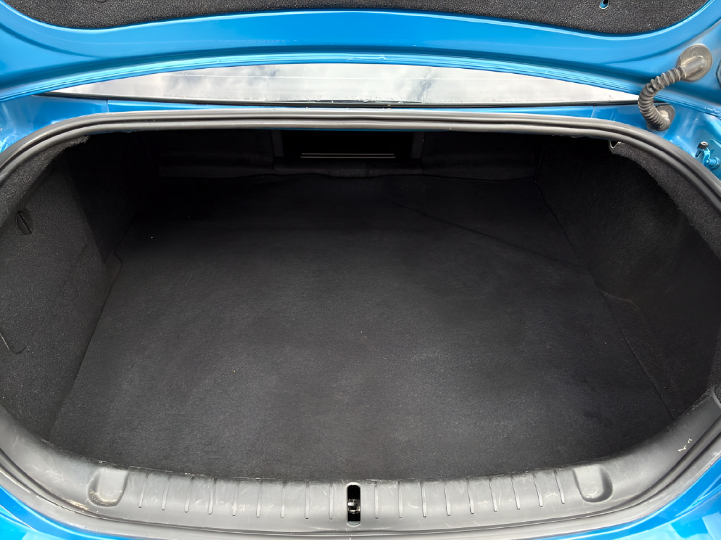 Used 2015 Chevrolet SS RWD image 13