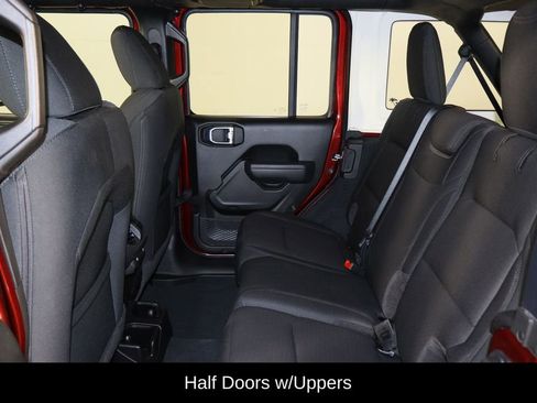 Used 2022 Jeep Wrangler Unlimited Sport image 17