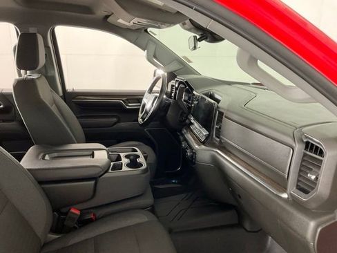 Used 2024 Chevrolet Silverado 1500 LT AWD/4WD image 33