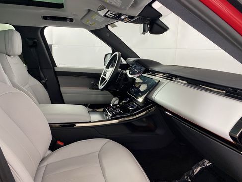 Used 2023 Land Rover Range Rover Sport SE image 27