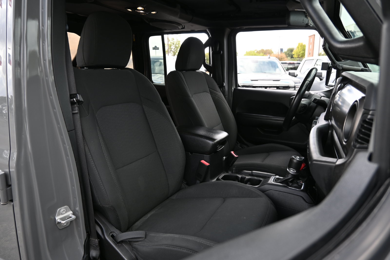 Used 2019 Jeep Wrangler Unlimited Sport S AWD/4WD image 26