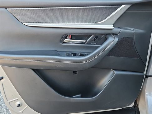 Used 2025 MAZDA CX-90 3.3 Turbo w/ Preferred Package image 14