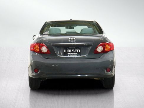 Used 2010 Toyota Corolla LE FWD image 4