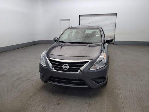 Used 2019 Nissan Versa SV image 15
