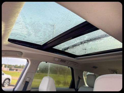 Used 2022 Nissan Pathfinder SL w/ SL Premium Package image 22