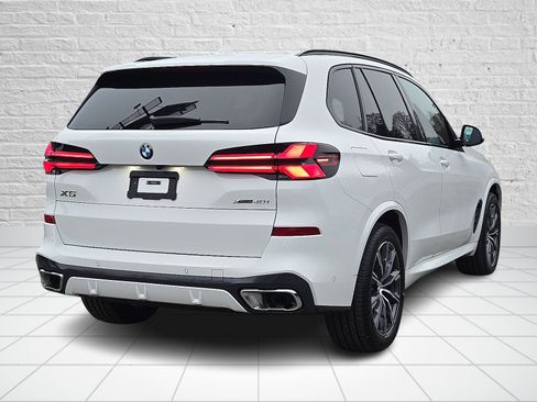 New 2026 BMW X5 xDrive40i w/ M Sport Package image 4
