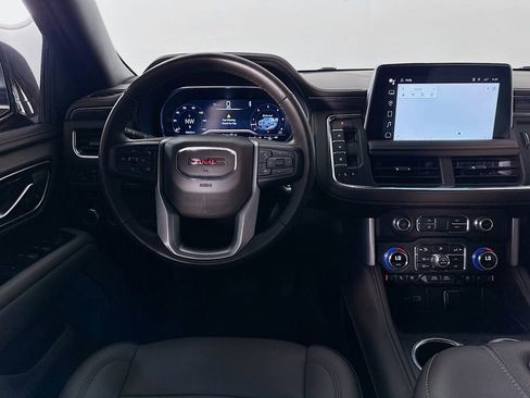 Used 2022 GMC Yukon SLT w/ SLT Premium Package image 22
