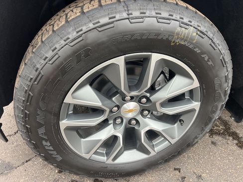 New 2026 Chevrolet Silverado 1500 LT image 3