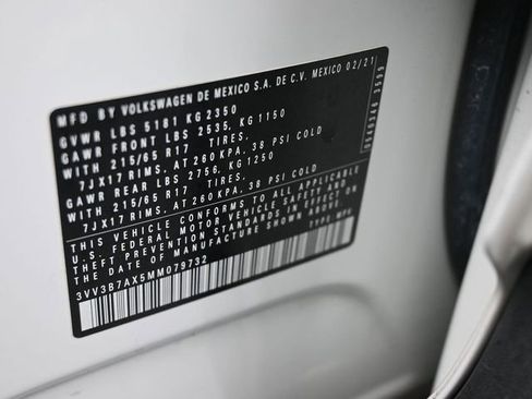 Used 2021 Volkswagen Tiguan SE image 20