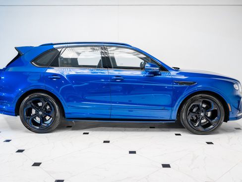 New 2025 Bentley Bentayga image 5