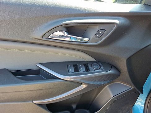 Used 2025 Chevrolet Trax ACTIV w/ Driver Confidence Package image 13