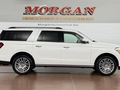 Used 2022 Ford Expedition Max Limited AWD/4WD image 2