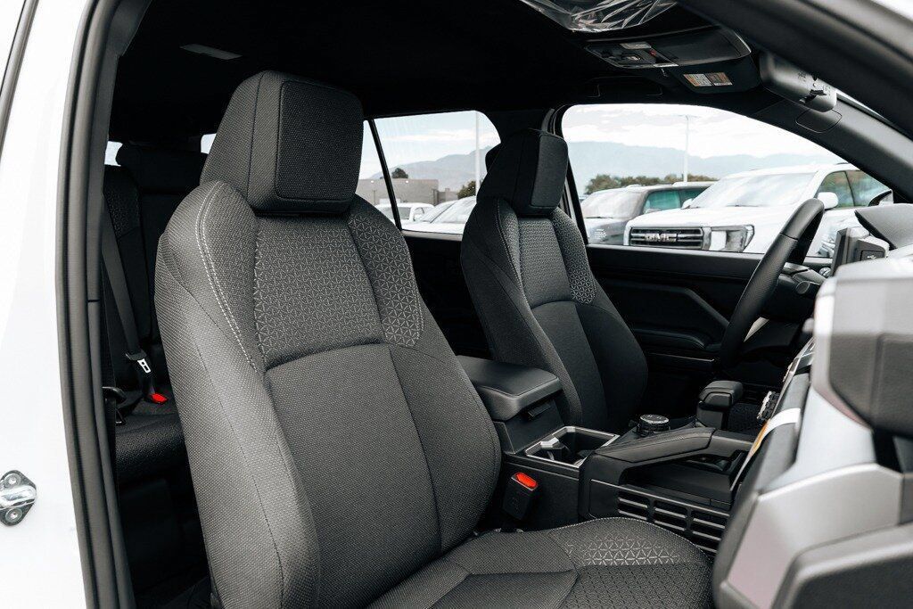 Used 2026 Toyota 4Runner SR5 AWD/4WD image 54