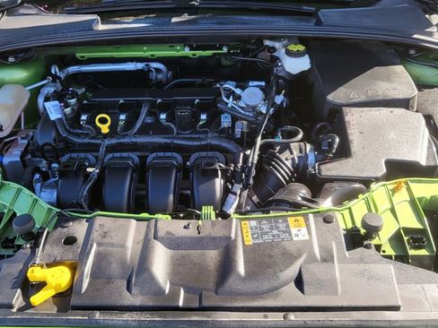 Used 2018 Ford Focus SE w/ SE Appearance Package image 36